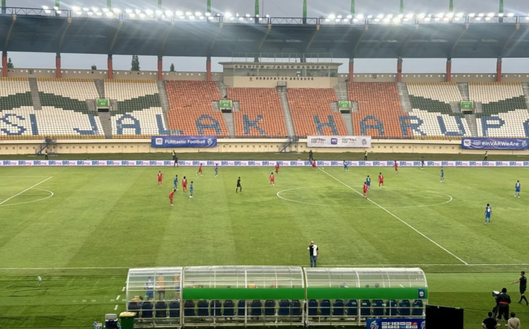 Persib Bandung Berhasil Meraih Kemenangan Dengan skor 2-0 atas Persebaya Surabaya