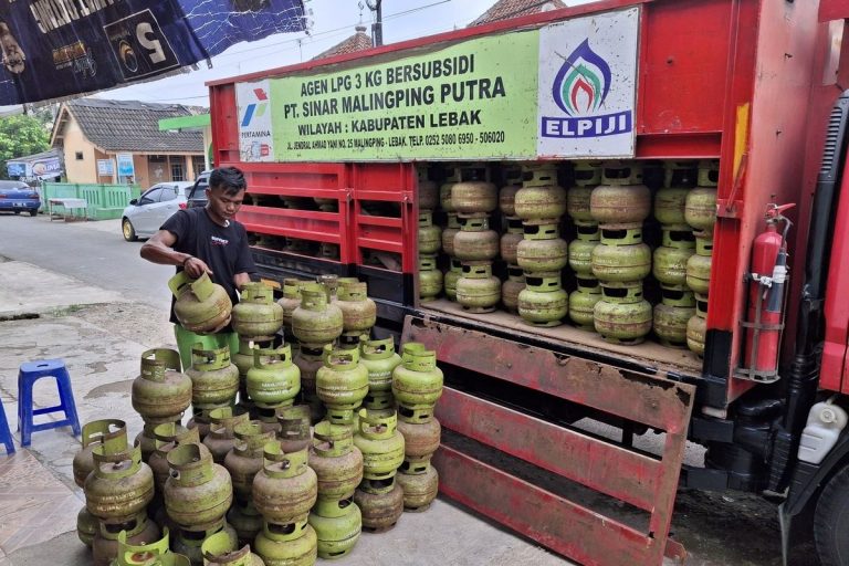 DPR Desak Kebijakan Larangan Pengecer Elpiji 3 Kg Ditinjau Ulang
