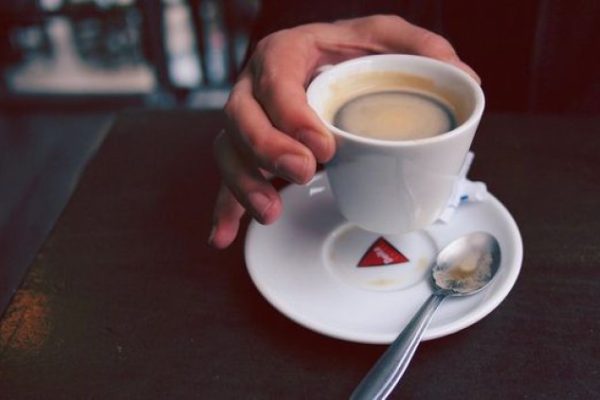 Jam yang Disarankan untuk Minum Kopi oleh Tenaga Medis Jam yang Disarankan untuk Minum Kopi oleh Tenaga Medis