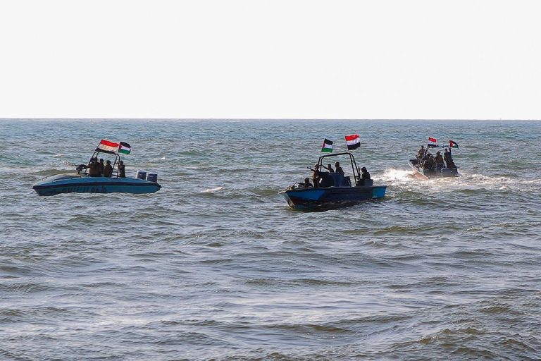 Serangan Houthi di Laut Merah, Kapal Kargo Tenggelam, 3 Awak Tewas