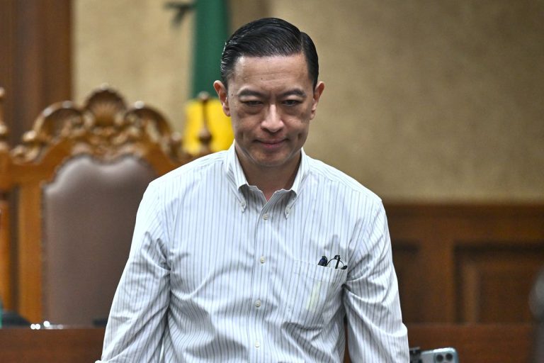 Saut Situmorang Soroti Peran Komisi Yudisial dalam Sidang Tom Lembong