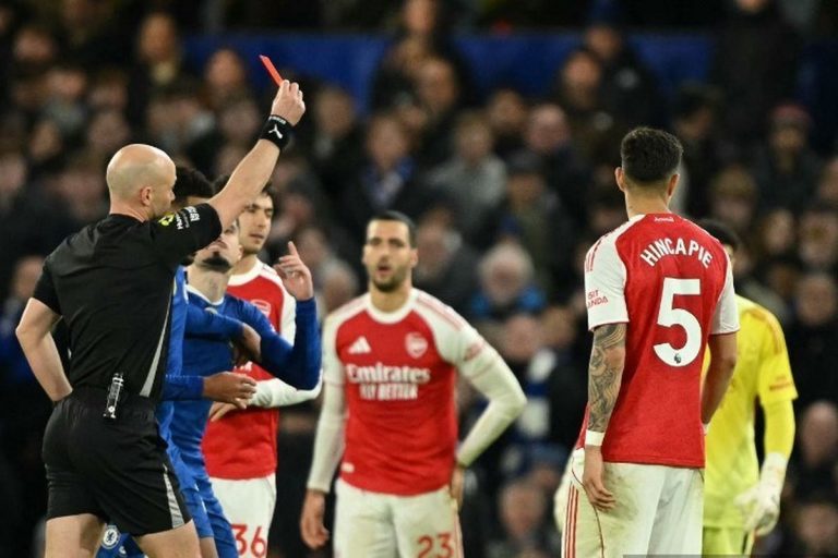 Duel Sengit London, Chelsea Tahan Imbangi Arsenal 1-1, Tekel Caicedo Picu Kontroversi Merah